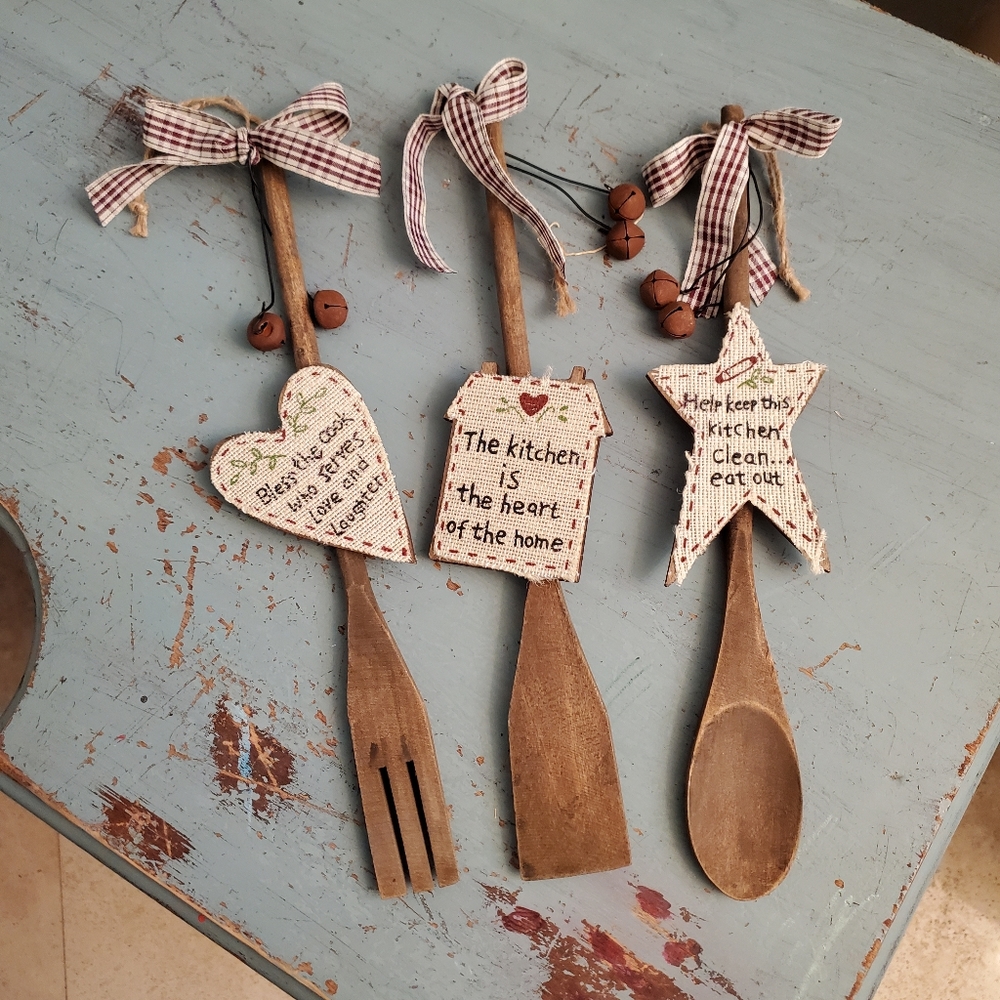 Rustic Shabby Chic Country Charm Spoon Fork Spatula Heart of the Home Wall Decor